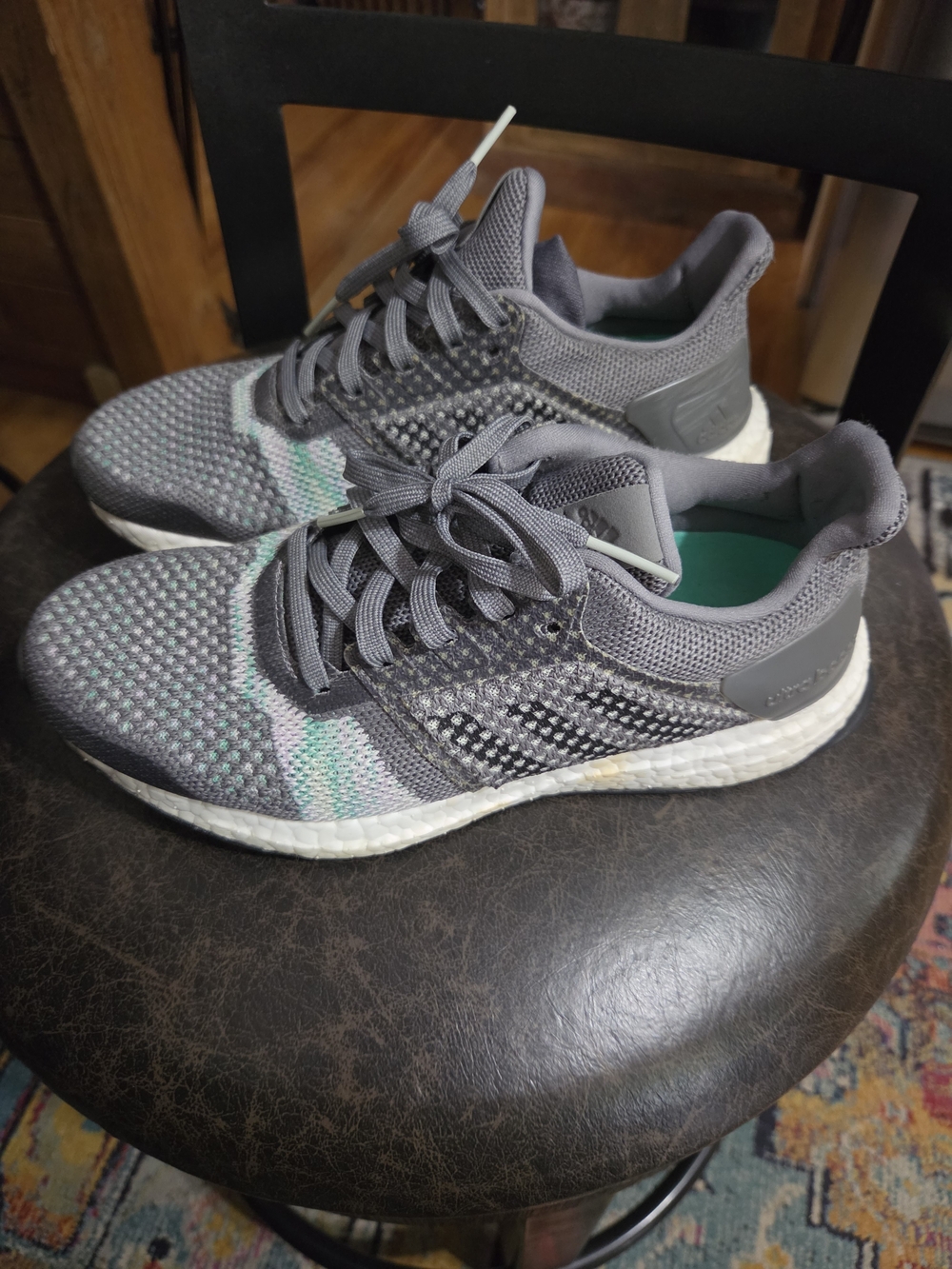 Adidas Womens Gray Knit Running Sneakers with Mint Accents